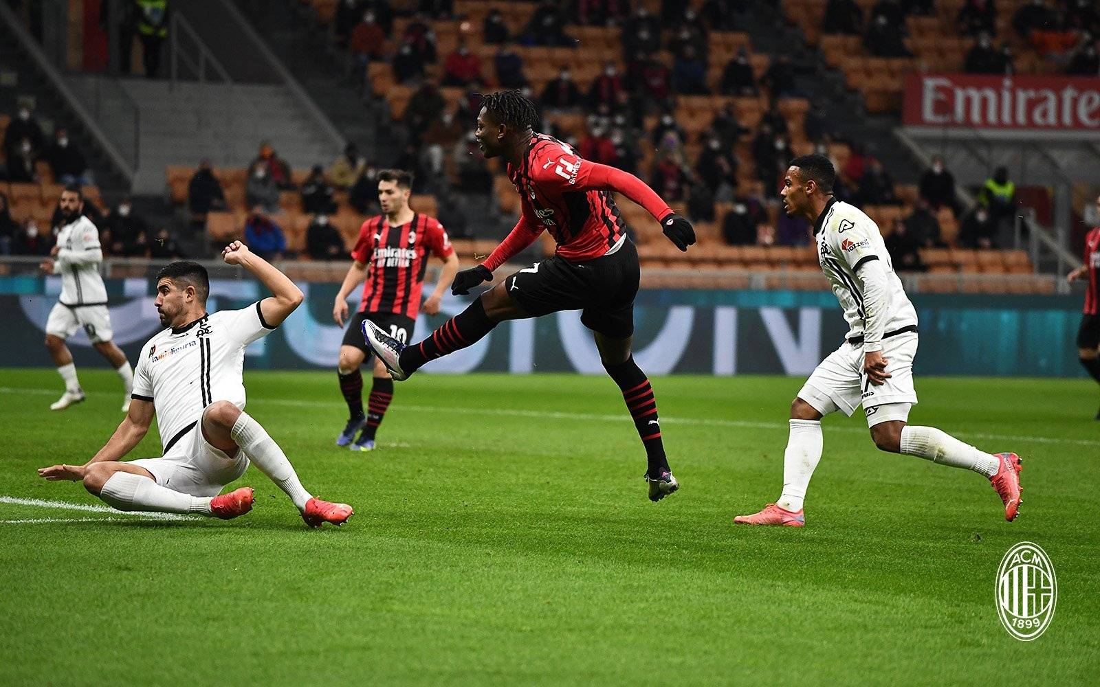 里程碑夜！广东宏远完成体检，意甲赛前刷纪录，目标明确，赛季目标并未改变的简单介绍